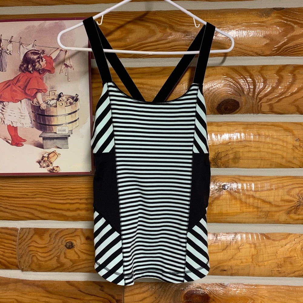 Cute lululemon tank